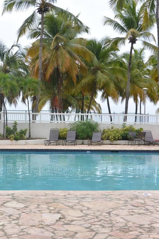 Cozy Beachfront Studio San Juan Exterior photo